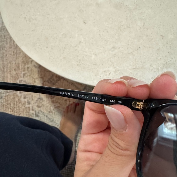 Prada sunglasses - Picture 5 of 7